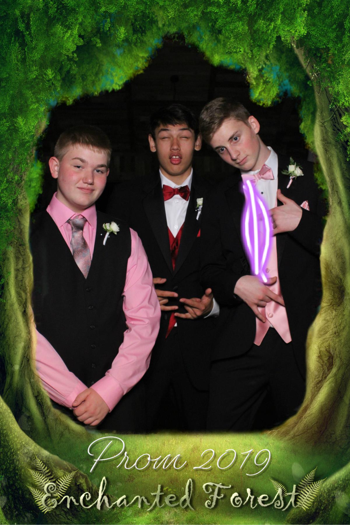 Rangeley Prom | View more photos from the event at gallery.mainemagicmirror.com/u/MaineMagicMirror/Rangeley-Prom